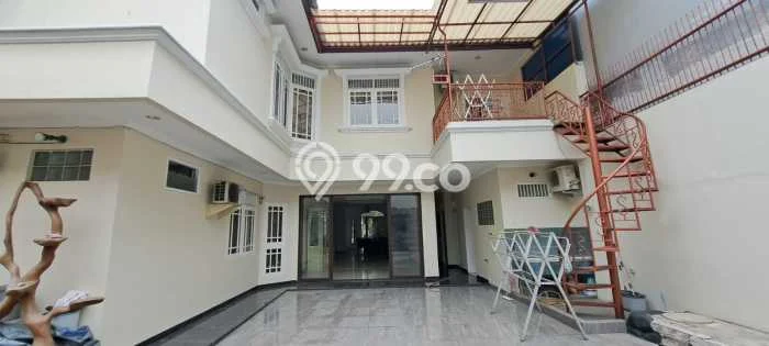 Rumah di BSD Giri Loka, 6 KT, Dekat Rumah Sakit, Luas 300m² LB 350m² Rumah di BSD Giri Loka, 6 KT, Dekat Rumah Sakit, Luas 300m² LB 350m²