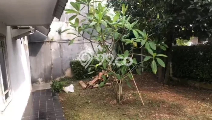 Rumah Mewah LB 114m2 Siap Huni Desain Elegan di BSD Griya Loka, Tangerang Rumah Mewah LB 114m2 Siap Huni Desain Elegan di BSD Griya Loka, Tangerang