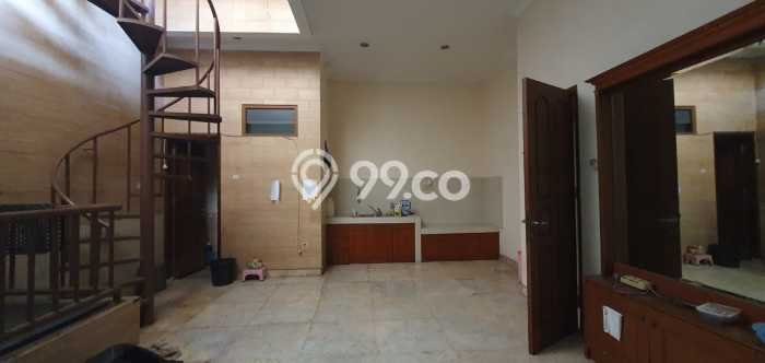 Ready to Use! Premium House LT 180m2 Desain Elegan di Sunter Ready to Use! Premium House LT 180m2 Desain Elegan di Sunter