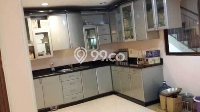 Rumah Elit Modern Tanpa Renovasi di Ancol Jakarta Utara Rumah Elit Modern Tanpa Renovasi di Ancol Jakarta Utara
