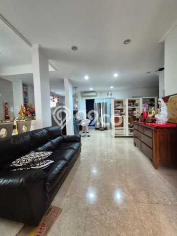 Siap Huni Hunian Elit 5 Kamar di Kemayoran Dekat ke Mana Saja Siap Huni Hunian Elit 5 Kamar di Kemayoran Dekat ke Mana Saja