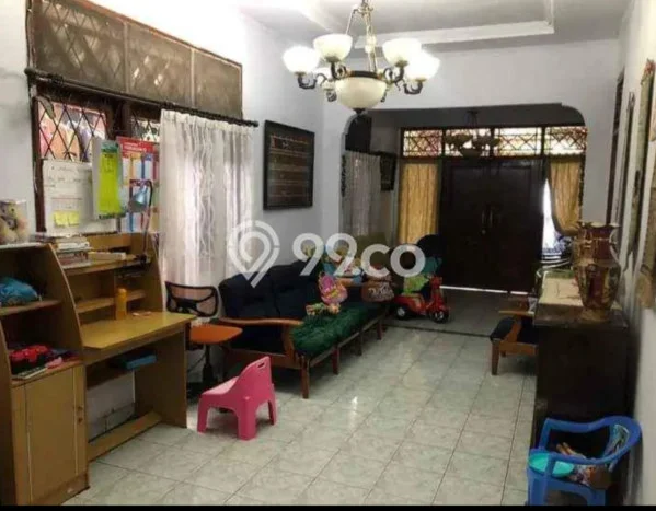 Rumah Modern Cantik 5 Kamar Bisa Langsung Pindah di Jagakarsa Rumah Modern Cantik 5 Kamar Bisa Langsung Pindah di Jagakarsa