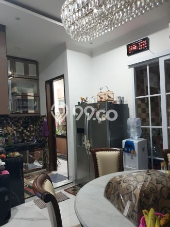 Siap Huni Hunian Elit 4 Kamar di Jagakarsa Dekat ke Mana Saja Siap Huni Hunian Elit 4 Kamar di Jagakarsa Dekat ke Mana Saja