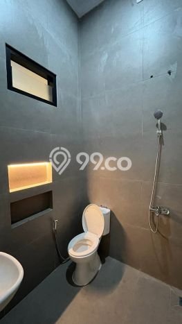Rumah Strategis Modern Lb 170m2 di Jagakarsa, Jakarta Selatan Rumah Strategis Modern Lb 170m2 di Jagakarsa, Jakarta Selatan