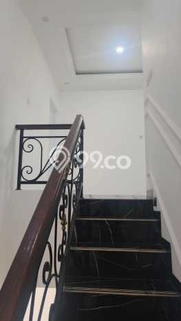 Dijual Rumah Eksklusif 4 KT di Tanah Baru, Depok Dijual Rumah Eksklusif 4 KT di Tanah Baru, Depok