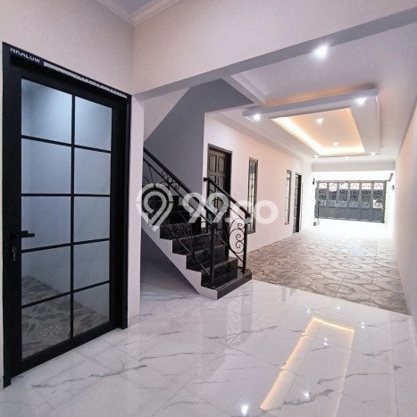 Rumah area Jati Padang, Jakarta Selatan, Luas 101m² LB 240m² - INVESTASI TERBAIK! Rumah area Jati Padang, Jakarta Selatan, Luas 101m² LB 240m² - INVESTASI TERBAIK!