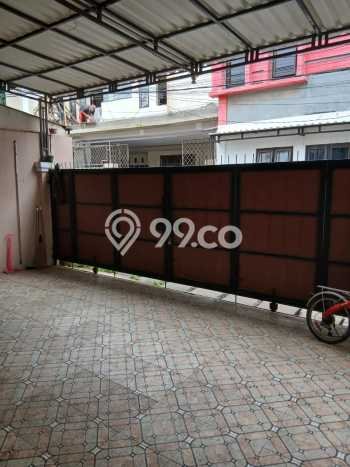 Dijual Rumah 4 Kamar Lokasi Ideal Bagus dan Strategis di Jagakarsa Dijual Rumah 4 Kamar Lokasi Ideal Bagus dan Strategis di Jagakarsa