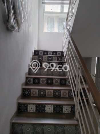 For Sale! Premium House LT 140m2 Desain Elegan di Pondok Labu For Sale! Premium House LT 140m2 Desain Elegan di Pondok Labu