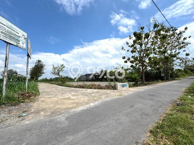 Tanah Dijual Lokasi Depok, Sleman dengan Luas Tanah 300m2 dan Status SHM Tanah Dijual Lokasi Depok, Sleman dengan Luas Tanah 300m2 dan Status SHM