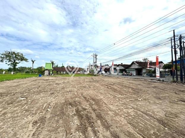 HARGA TERBAIK! Tanah Kawasan Kalasan, Luas 180m², Area Berkembang HARGA TERBAIK! Tanah Kawasan Kalasan, Luas 180m², Area Berkembang