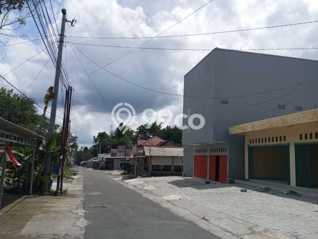 Tanah Lokasi Strategis Kawasan Ngaglik, Luas 200m², Cocok untuk Investasi Tanah Lokasi Strategis Kawasan Ngaglik, Luas 200m², Cocok untuk Investasi