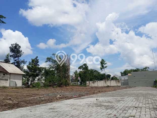 Tanah Lokasi Strategis Kawasan Ngaglik, Luas 200m², Cocok untuk Investasi Tanah Lokasi Strategis Kawasan Ngaglik, Luas 200m², Cocok untuk Investasi