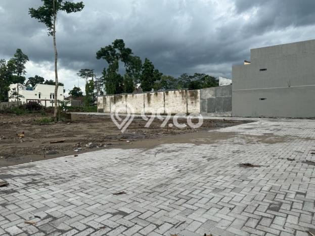 Dijual Tanah di Ngaglik, Luas 200m², Kawasan Nyaman, Kontur Datar Dijual Tanah di Ngaglik, Luas 200m², Kawasan Nyaman, Kontur Datar