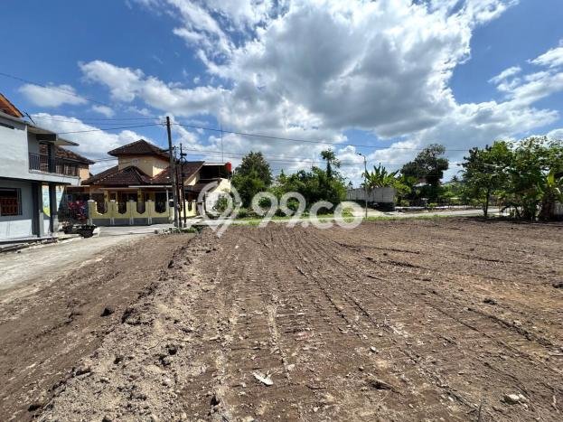Tanah Komersial Dijual di Ngaglik Sleman 128m2 Tanah Komersial Dijual di Ngaglik Sleman 128m2