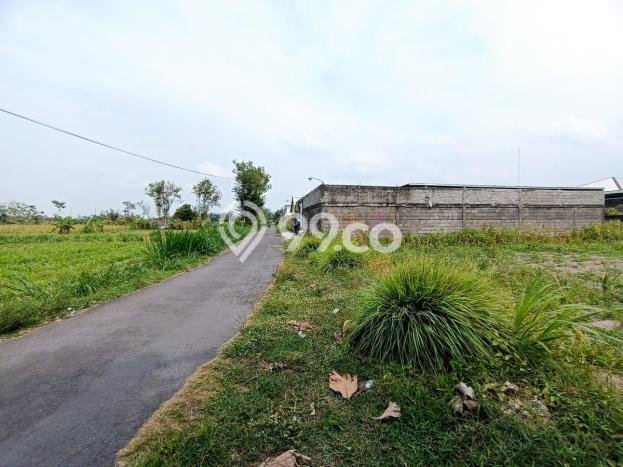 Tanah Lokasi Strategis di Sleman, Luas 159m², Akses ke Fasilitas Umum Tanah Lokasi Strategis di Sleman, Luas 159m², Akses ke Fasilitas Umum