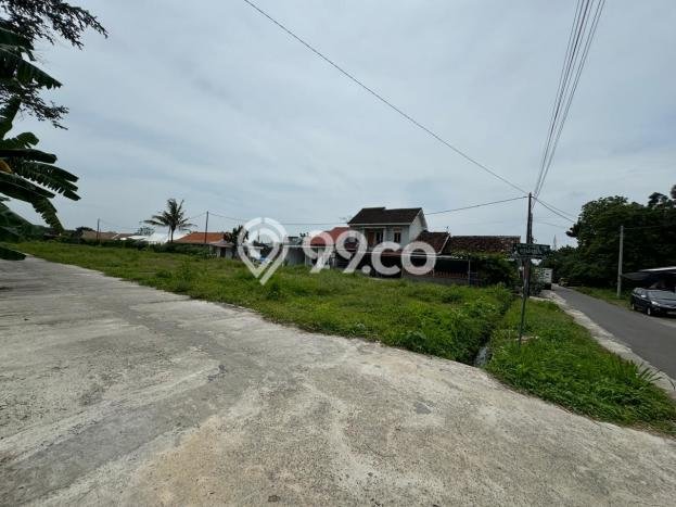 Dijual Tanah Kawasan Maguwoharjo, Luas 200m², Akses Mudah Dijual Tanah Kawasan Maguwoharjo, Luas 200m², Akses Mudah