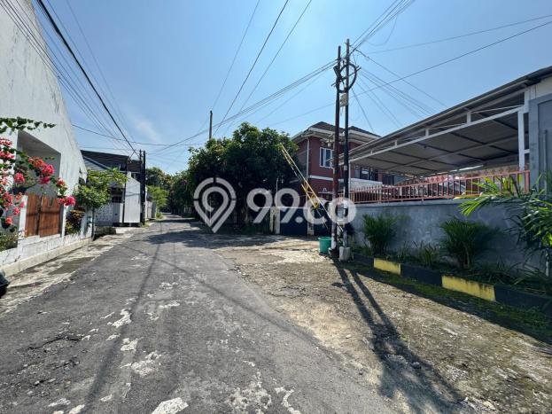 LOKASI STRATEGIS! Tanah Kawasan Sleman, Luas 100m², Lokasi Berkembang, Cocok untuk Investasi LOKASI STRATEGIS! Tanah Kawasan Sleman, Luas 100m², Lokasi Berkembang, Cocok untuk Investasi