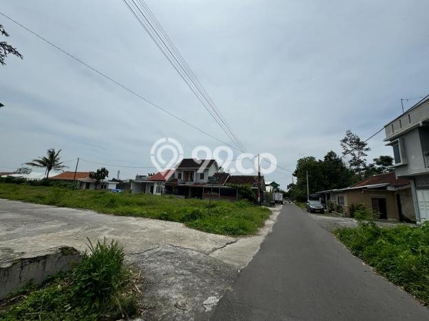 Dijual Tanah Kawasan Maguwoharjo, Luas 200m², Akses Mudah Dijual Tanah Kawasan Maguwoharjo, Luas 200m², Akses Mudah