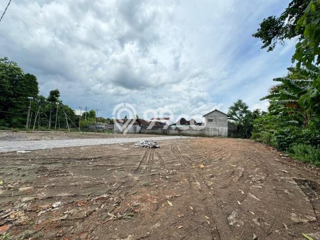 Tanah di Sleman, Luas 130m², Akses Jalan Raya, Area Prospektif Tanah di Sleman, Luas 130m², Akses Jalan Raya, Area Prospektif