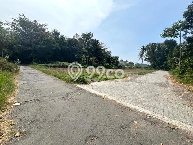 Lahan Kosong Dijual di Ngaglik, Sleman, Luas 200m2 Area Strategis Lahan Kosong Dijual di Ngaglik, Sleman, Luas 200m2 Area Strategis