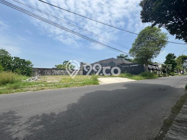 LOKASI STRATEGIS! Tanah di Maguwoharjo, Luas 198m², Lingkungan Asri, Cocok untuk Hunian LOKASI STRATEGIS! Tanah di Maguwoharjo, Luas 198m², Lingkungan Asri, Cocok untuk Hunian