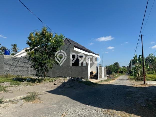 POTENSIAL! Tanah Kawasan Sleman, Luas 209m², Area Berkembang POTENSIAL! Tanah Kawasan Sleman, Luas 209m², Area Berkembang