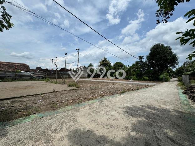 Tanah di Sleman, Luas 130m², Akses Jalan Raya, Area Prospektif Tanah di Sleman, Luas 130m², Akses Jalan Raya, Area Prospektif