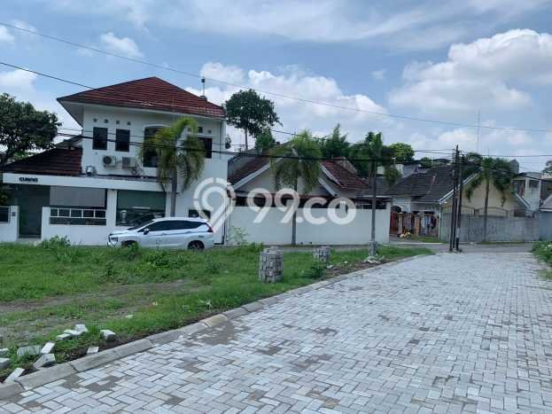 Tanah Bisnis Kawasan Maguwoharjo, Luas 271m², Akses Mudah Tanah Bisnis Kawasan Maguwoharjo, Luas 271m², Akses Mudah