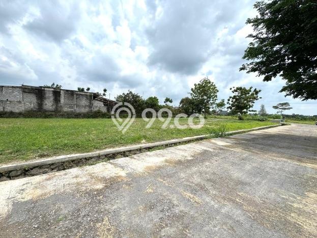 Untuk Dijual Tanah di Depok Sleman Luas 280m2 SHM Untuk Dijual Tanah di Depok Sleman Luas 280m2 SHM
