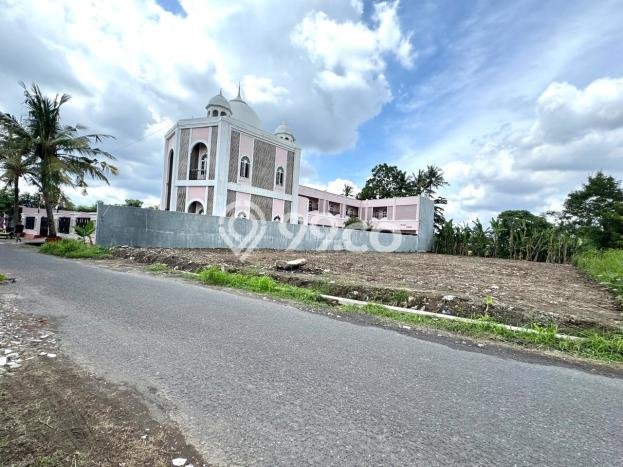 Tanah Dijual Lokasi Strategis di Yogyakarta dengan Luas 150m2 Tanah Dijual Lokasi Strategis di Yogyakarta dengan Luas 150m2