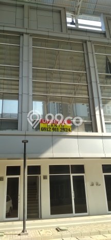 Ruko Disewa di Jakarta Utara dengan LB 180m2 Area Komersial Ramai Ruko Disewa di Jakarta Utara dengan LB 180m2 Area Komersial Ramai