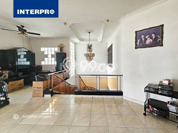 Rumah Luxury Modern Siap Huni di Puri Indah Jakarta Barat Rumah Luxury Modern Siap Huni di Puri Indah Jakarta Barat