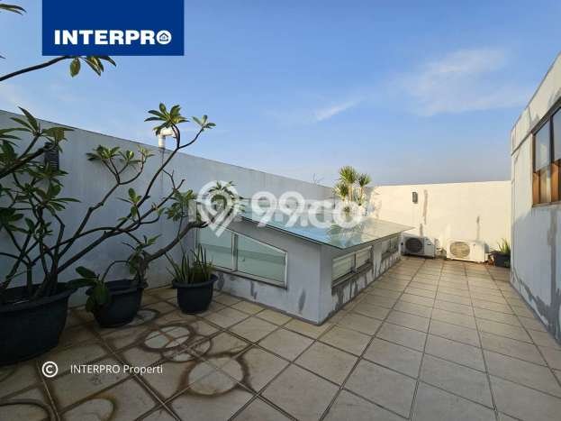 Jual Rumah Luas Megah Dengan View Cantik di Green Ville, Jakarta Barat Jual Rumah Luas Megah Dengan View Cantik di Green Ville, Jakarta Barat