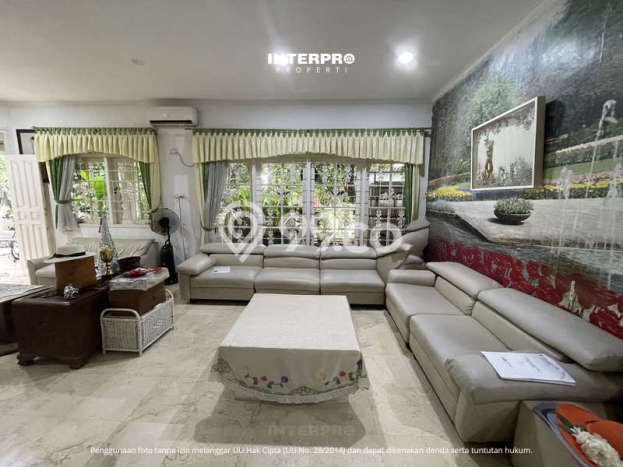 Hunian Mewah LB 270m2 Siap Pakai Desain Elegan di Puri Indah, Jakarta Barat Hunian Mewah LB 270m2 Siap Pakai Desain Elegan di Puri Indah, Jakarta Barat