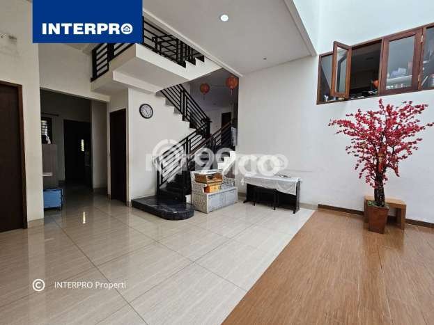 Jual Rumah Luas Megah Dengan View Cantik di Green Ville, Jakarta Barat Jual Rumah Luas Megah Dengan View Cantik di Green Ville, Jakarta Barat