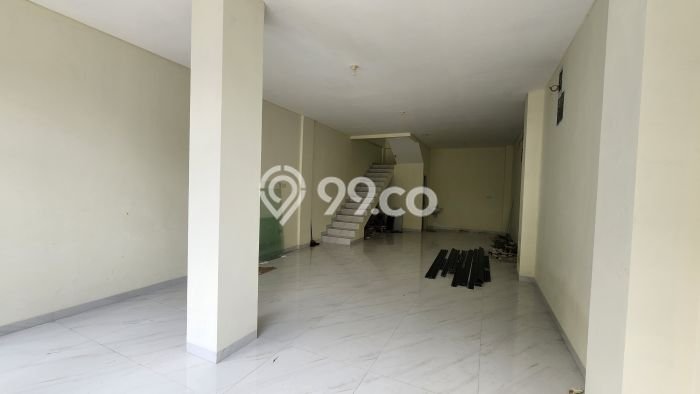 Ruko Bagus Dijual LB 210m2 Lokasi Strategis Jakarta Barat Area Cocok untuk Berbisnis Ruko Bagus Dijual LB 210m2 Lokasi Strategis Jakarta Barat Area Cocok untuk Berbisnis