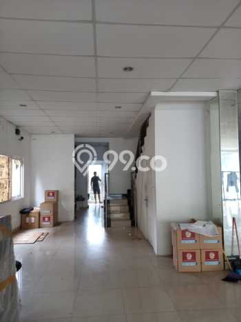 Kantor Dijual di Prime Area Jakarta Selatan Luas 740m2 Kantor Dijual di Prime Area Jakarta Selatan Luas 740m2