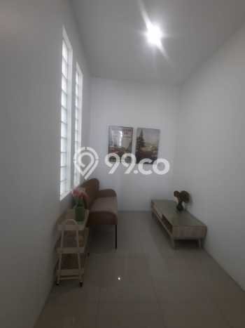 Rumah Strategis Minimalis Lb 180m2 di Kelapa Gading, Jakarta Utara Rumah Strategis Minimalis Lb 180m2 di Kelapa Gading, Jakarta Utara