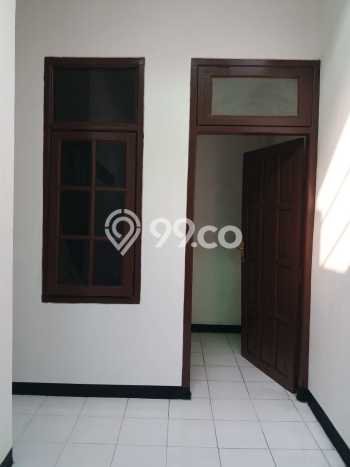 Dijual Rumah Strategis Bagus Punya 2 KT di Kelapa Gading Jakarta Utara SHM Dijual Rumah Strategis Bagus Punya 2 KT di Kelapa Gading Jakarta Utara SHM