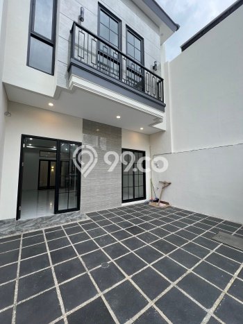 Dijual Rumah 5 Kamar Lokasi Strategis Bagus dan Strategis di Kenjeran Dijual Rumah 5 Kamar Lokasi Strategis Bagus dan Strategis di Kenjeran