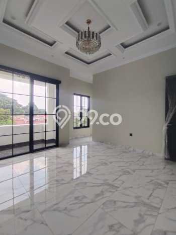 For Sale Rumah Elit Exclusive di Jagakarsa, Jakarta Selatan For Sale Rumah Elit Exclusive di Jagakarsa, Jakarta Selatan