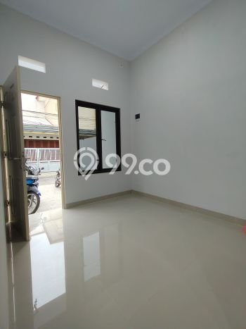 Dijual Hunian Rumah Terawat 3 KT di Kalisari, Jakarta Timur Dijual Hunian Rumah Terawat 3 KT di Kalisari, Jakarta Timur