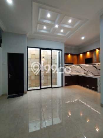 Dijual Rumah 4 Kamar Lokasi Ideal Nyaman dan Strategis di Jagakarsa Dijual Rumah 4 Kamar Lokasi Ideal Nyaman dan Strategis di Jagakarsa