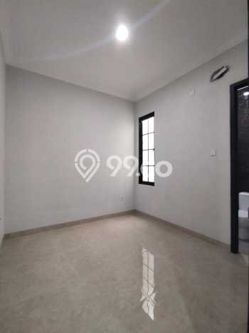 Dijual Rumah 4 Kamar Lokasi Ideal Nyaman dan Strategis di Jagakarsa Dijual Rumah 4 Kamar Lokasi Ideal Nyaman dan Strategis di Jagakarsa