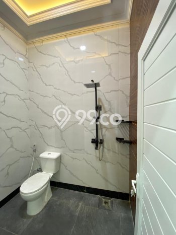 Jual Rumah Strategis Bagus Punya 3 KT di Jagakarsa Jakarta Selatan SHM Jual Rumah Strategis Bagus Punya 3 KT di Jagakarsa Jakarta Selatan SHM