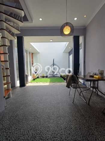 Rumah Mewah Siap Huni LT 178m2 di Jagakarsa, Jakarta Selatan Rumah Mewah Siap Huni LT 178m2 di Jagakarsa, Jakarta Selatan