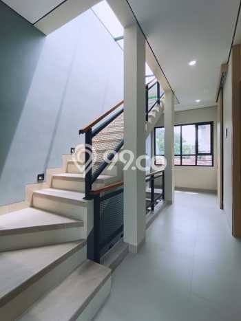 Hunian Cantik Minimalis Lb 120m2 di Jagakarsa, Jakarta Selatan Hunian Cantik Minimalis Lb 120m2 di Jagakarsa, Jakarta Selatan