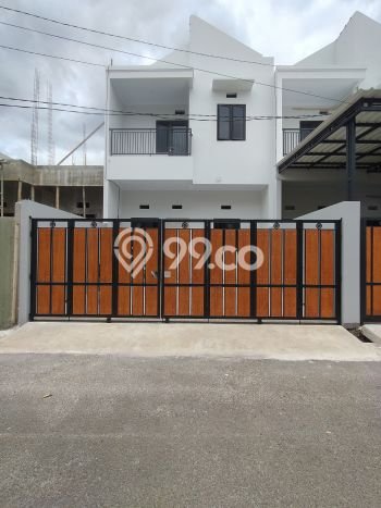 Dijual Hunian Rumah Terawat 3 KT di Kalisari, Jakarta Timur Dijual Hunian Rumah Terawat 3 KT di Kalisari, Jakarta Timur