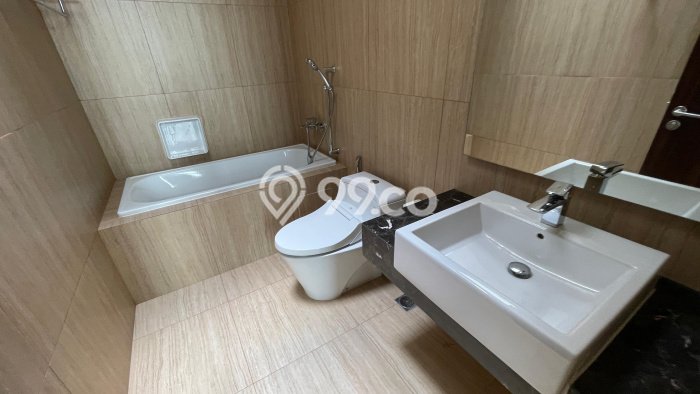 Ready to Use! Luxury House LT 146m2 Desain Modern di Pondok Indah Ready to Use! Luxury House LT 146m2 Desain Modern di Pondok Indah