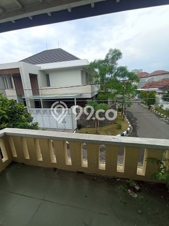 Rumah Luxury Modern Tanpa Renovasi di Sutorejo Surabaya Rumah Luxury Modern Tanpa Renovasi di Sutorejo Surabaya